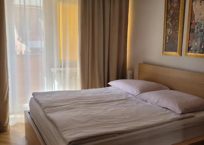 Przy Rynku Z Garazem * Wroclaw